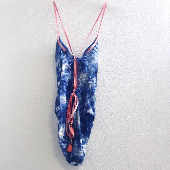 Lucky Brand one-piece crushed waves swimsuit - Picture 5 of 8